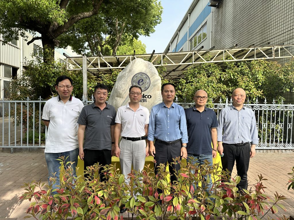 与仙鹤纸业代表团合影